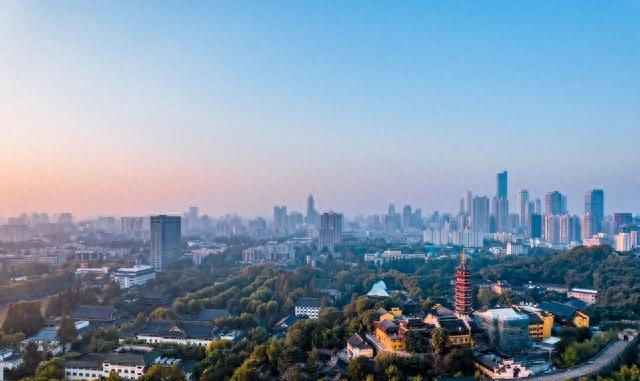 2023年地方财政收入全国十大城市榜单揭晓 天津名列第八